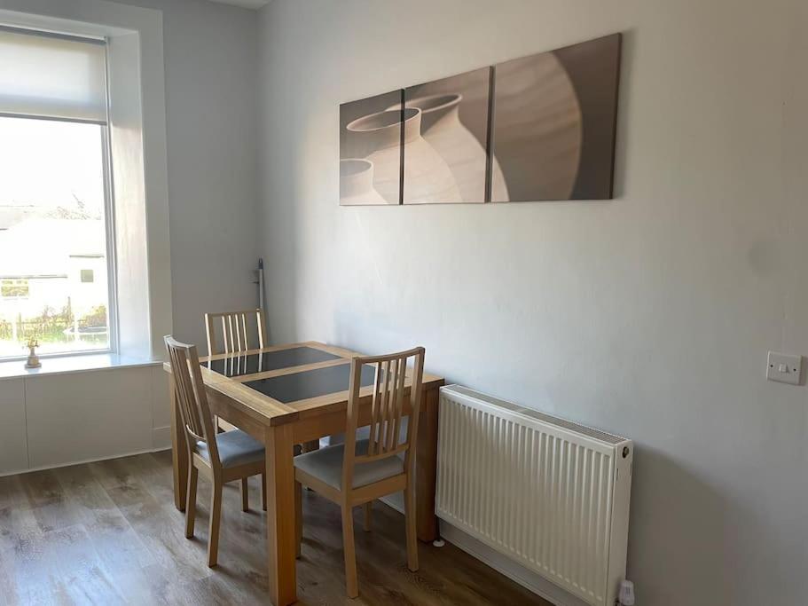 5 Minutes From Loch Lomond - Newly Renovated Ground Floor 1-Bed Flat Lejlighed Bonhill Eksteriør billede
