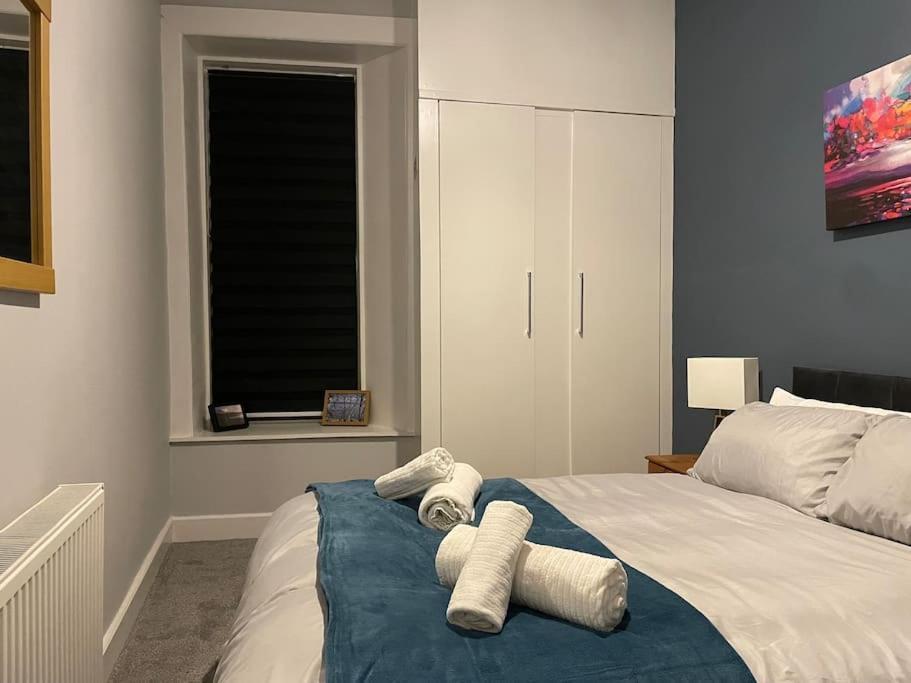 5 Minutes From Loch Lomond - Newly Renovated Ground Floor 1-Bed Flat Lejlighed Bonhill Eksteriør billede