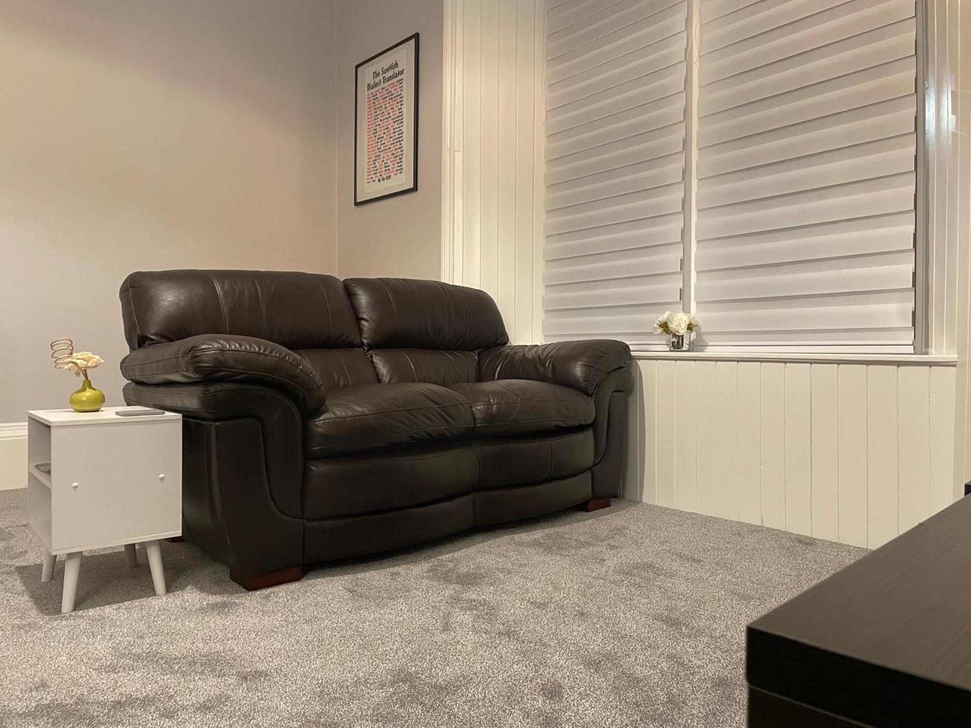 5 Minutes From Loch Lomond - Newly Renovated Ground Floor 1-Bed Flat Lejlighed Bonhill Eksteriør billede